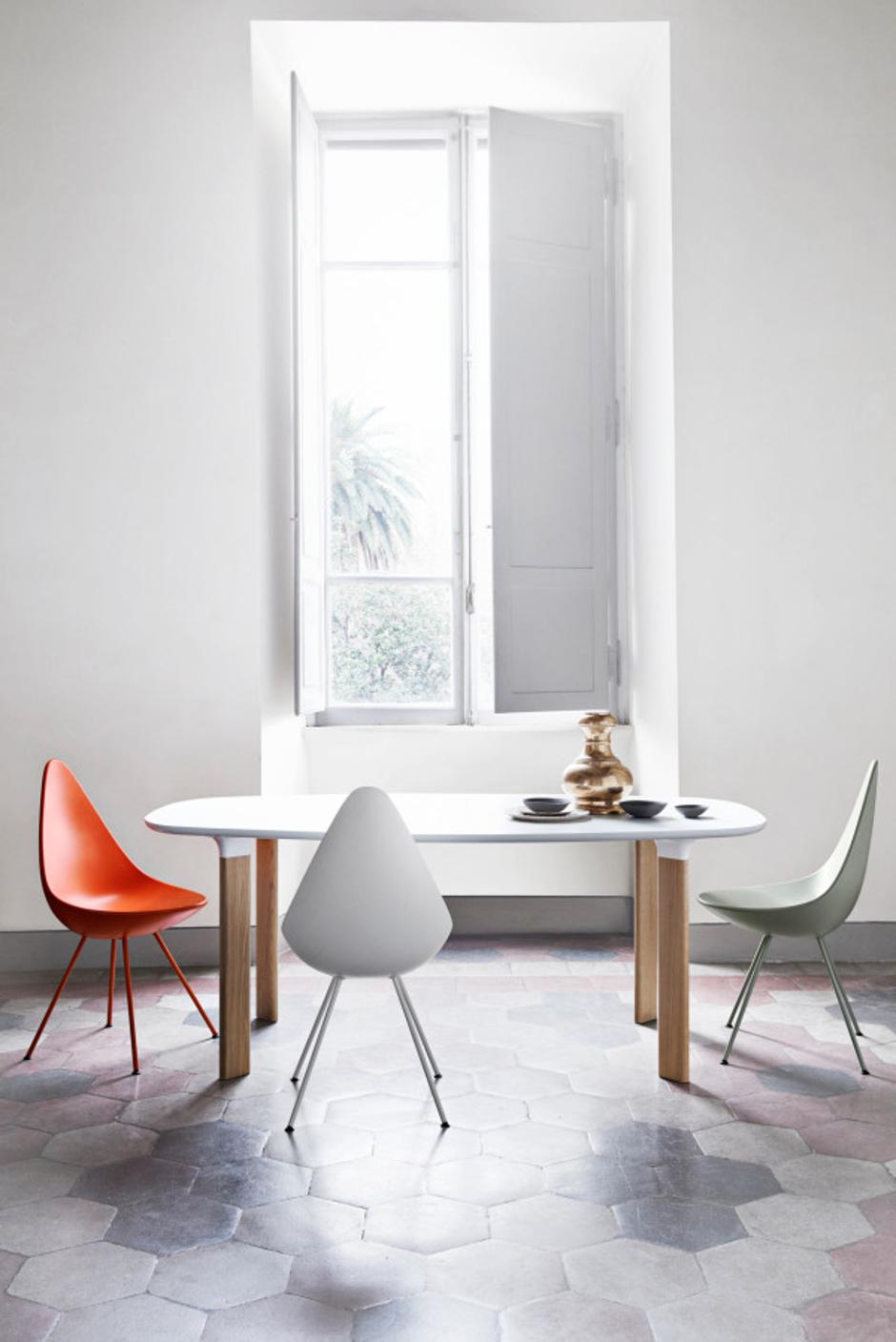 drop chair