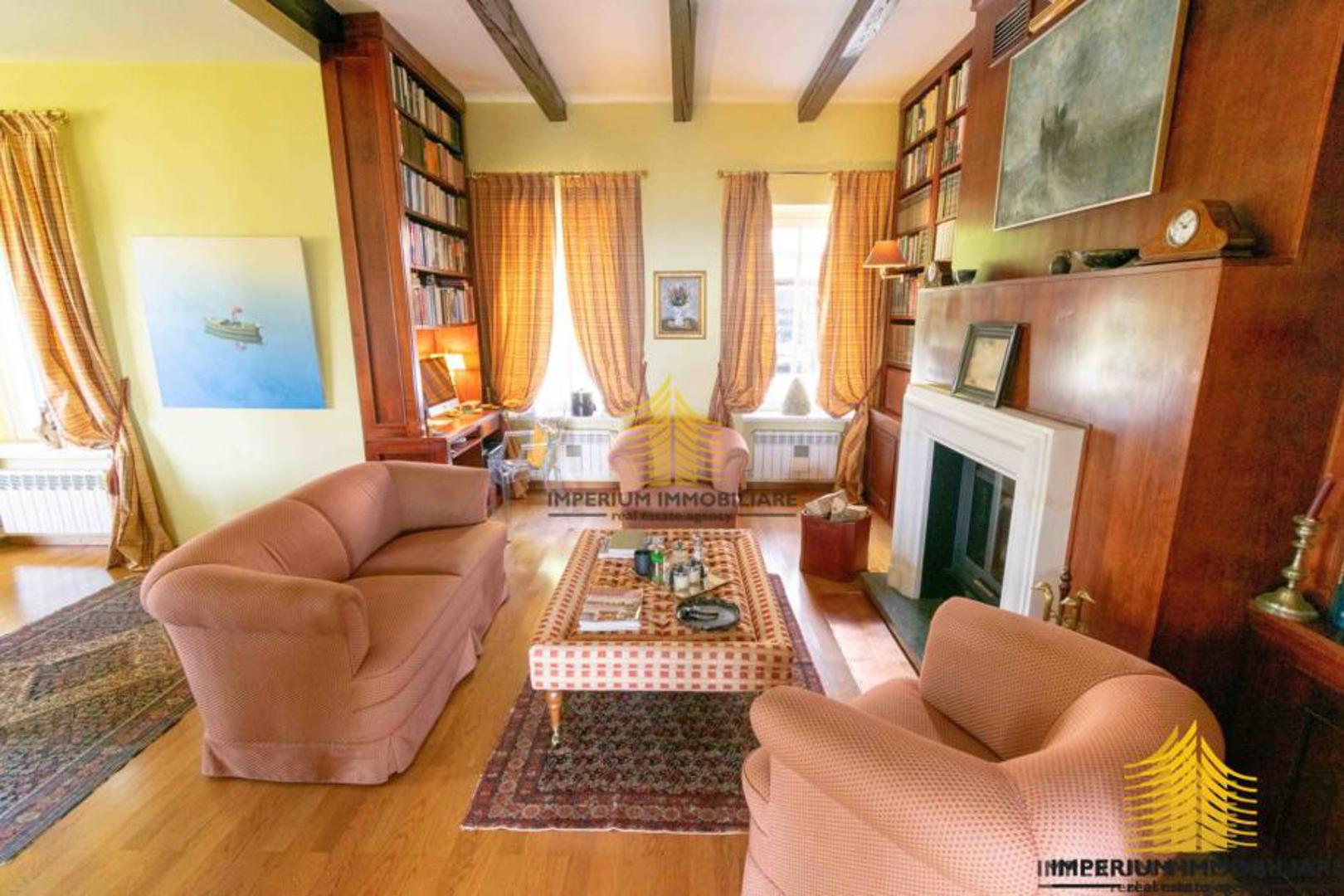 Blizina svih potrebnih sadržaja dodatno doprinosi atraktivnosti ove ponude.