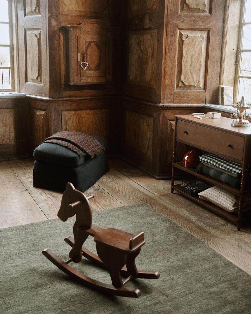 U kući u kojoj kao da je vrijeme stalo našlo se mjesta i za retro igračke