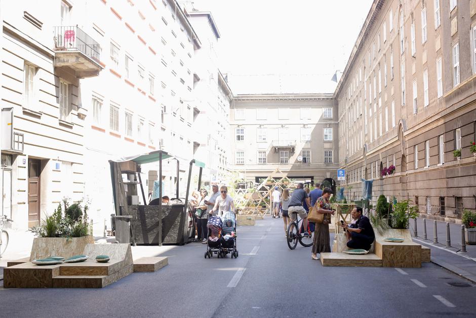 Zagreb: U Ratkajevom prolazu održava se Design District Zagreb festival