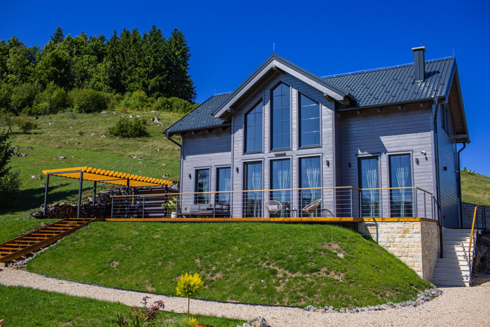 U vrijeme kada gradska svakodnevica često ostavlja premalo prostora za odmor, Gorski kotar postaje sve privlačnija alternativa onima koji traže jednostavniji ritam i odmor od svakodnevice. 