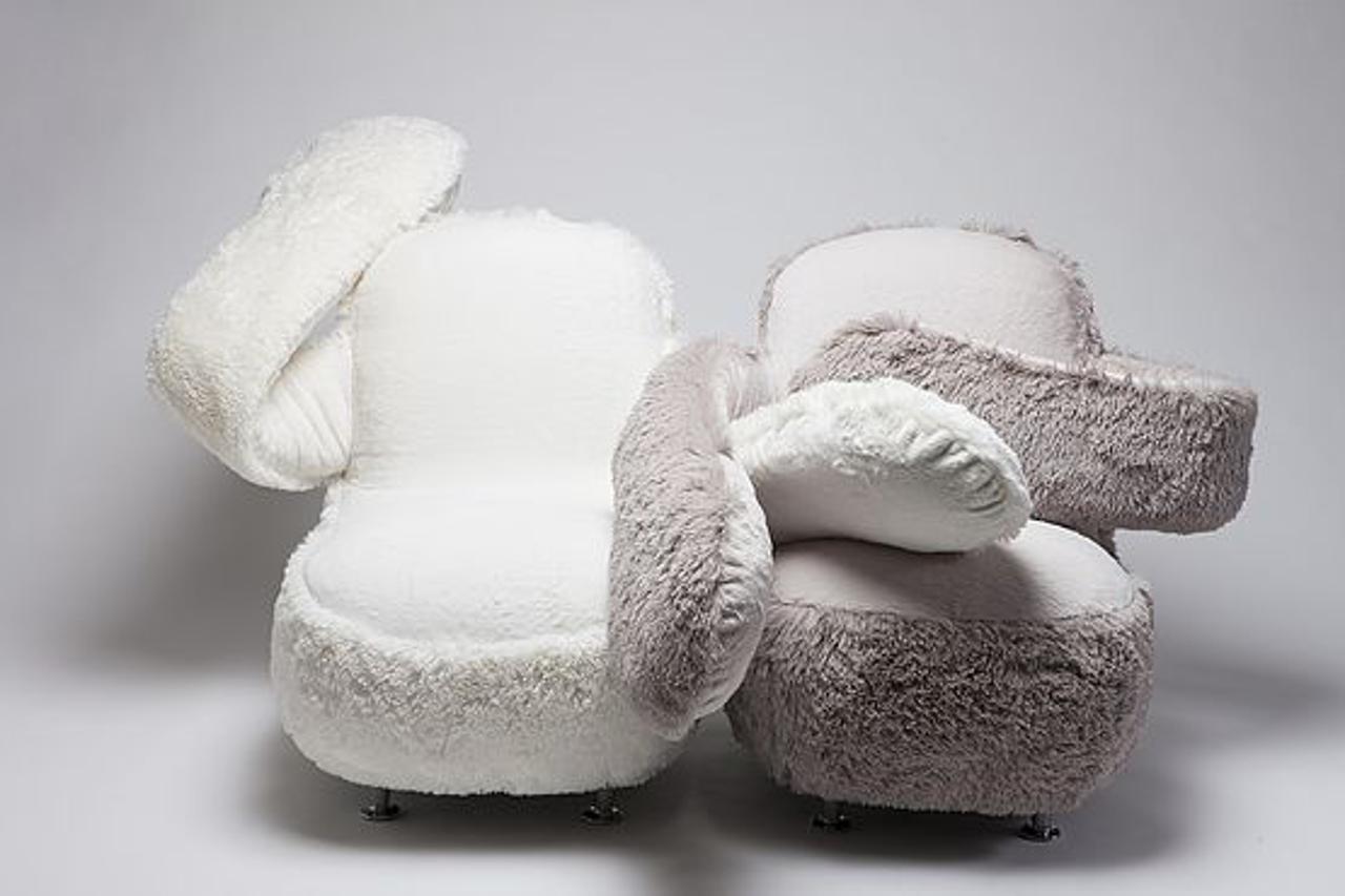 free hug chair fotelja