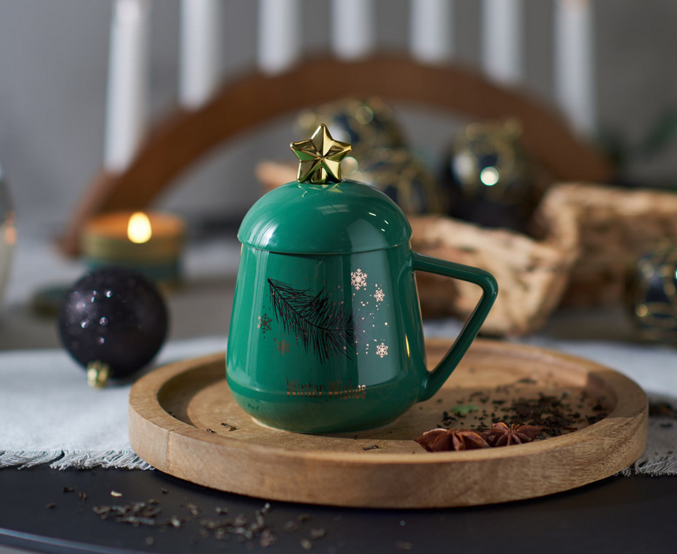 Miris božićnih kolača i čaja mnogima je omiljen, a još kad je ovako poslužen teško je odoljeti. Čajnik koji želimo u svom domu