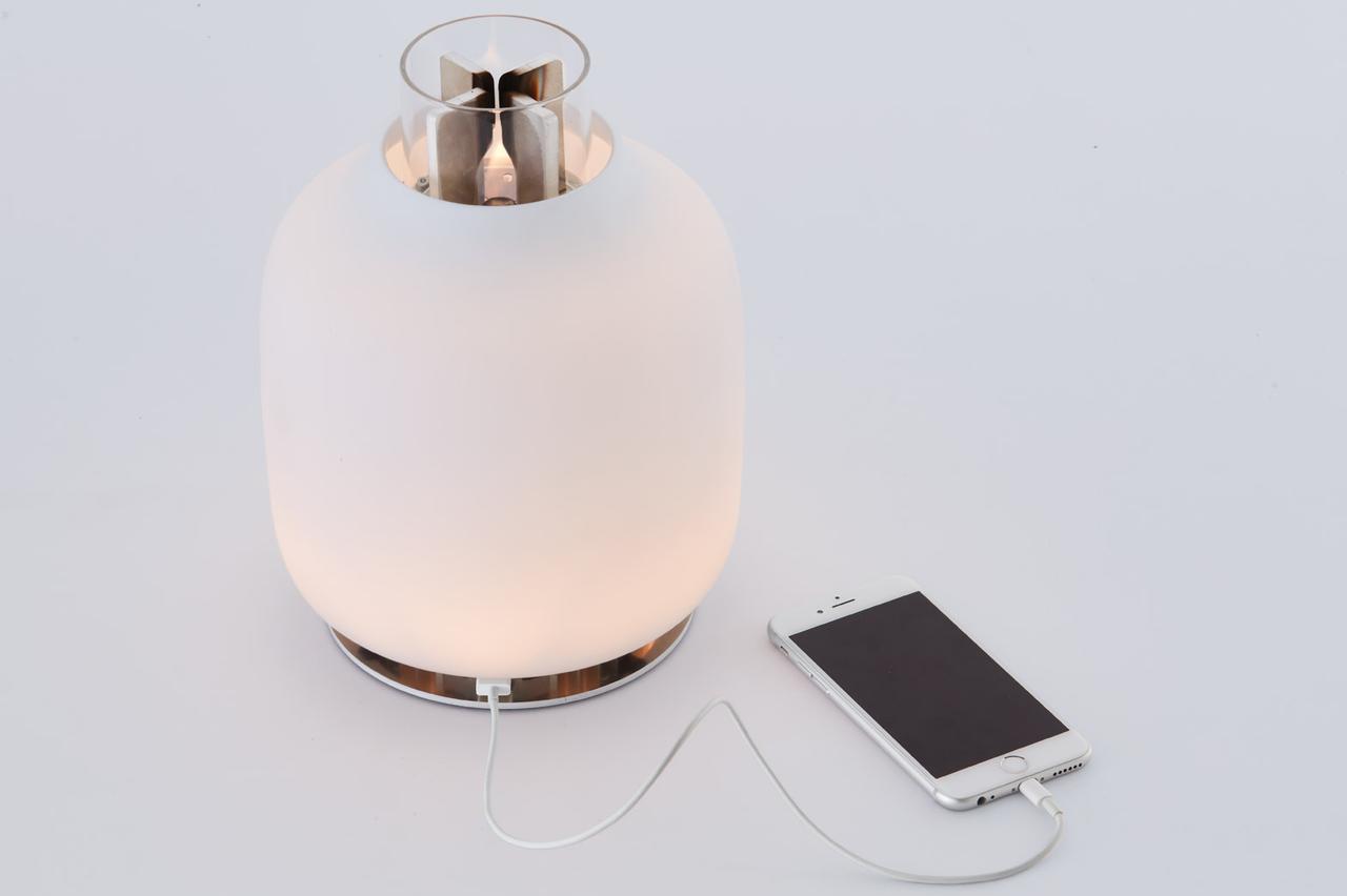 lampa candela punjač mobitela