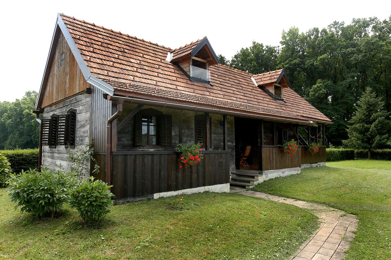 vikendica mahično