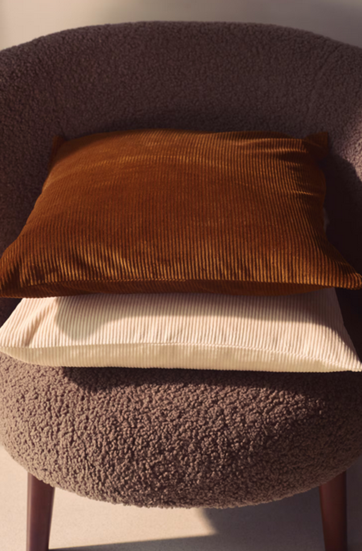 Brend H&M Home u jesen ulazi raskošnim teksturama i materijalima