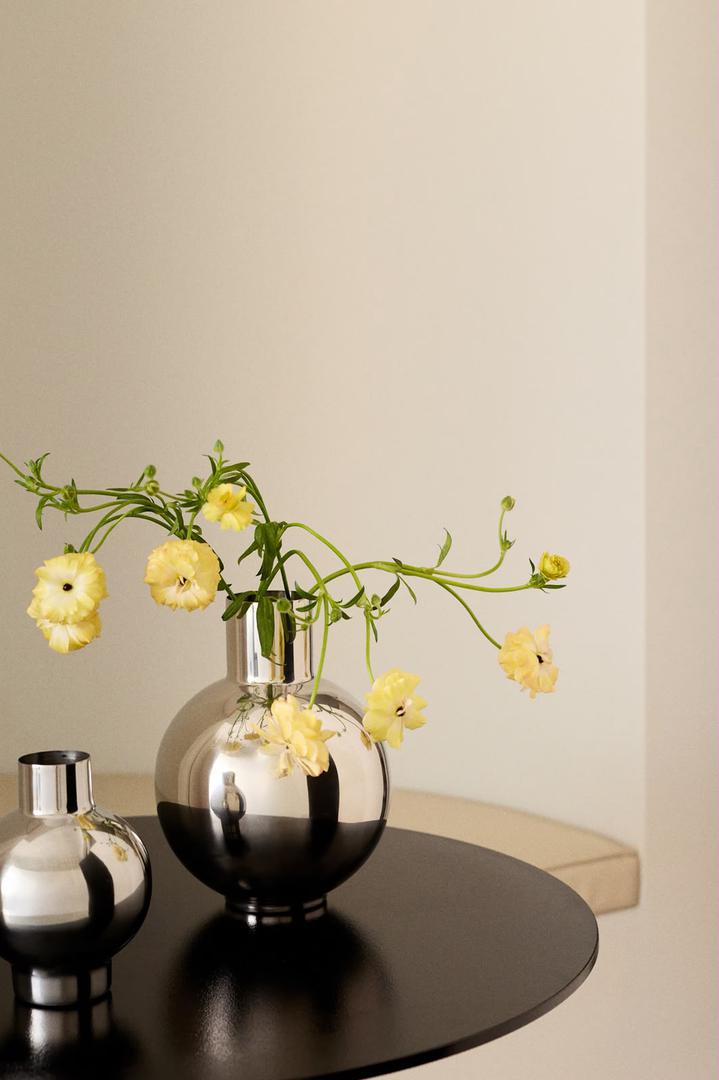 VAZA
Stainless Steel
€49,99 H&M home