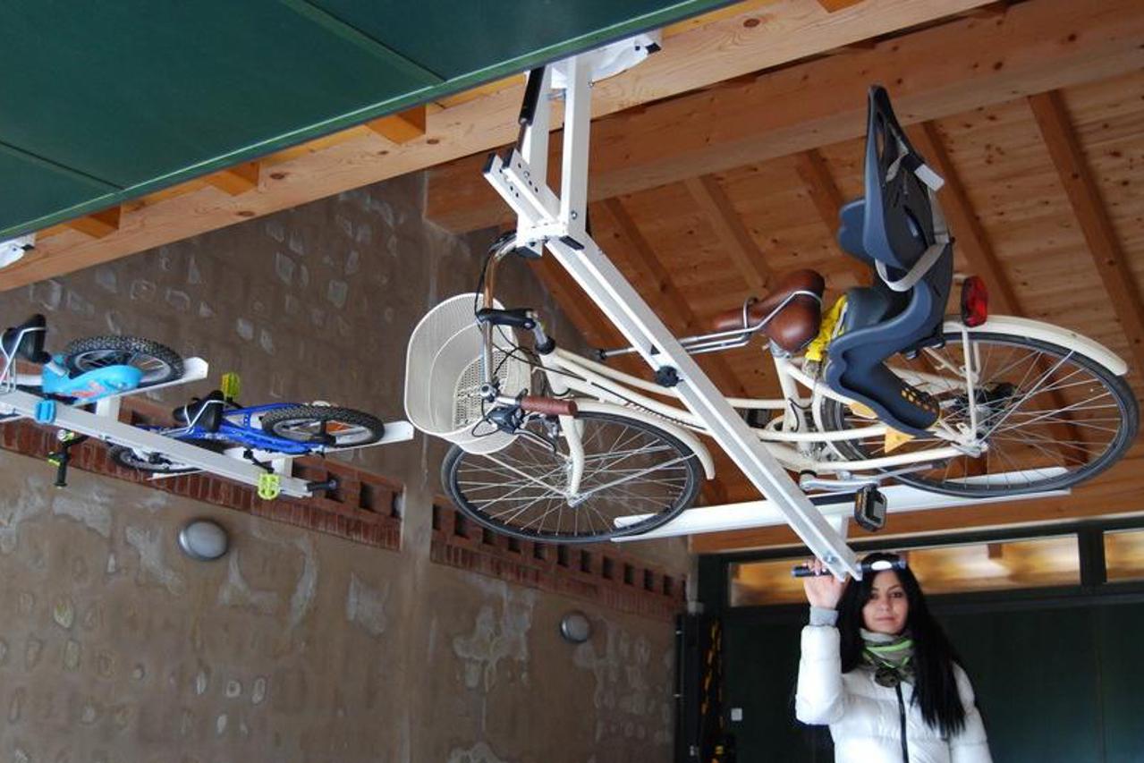 Flat bike lift držač za bicikl