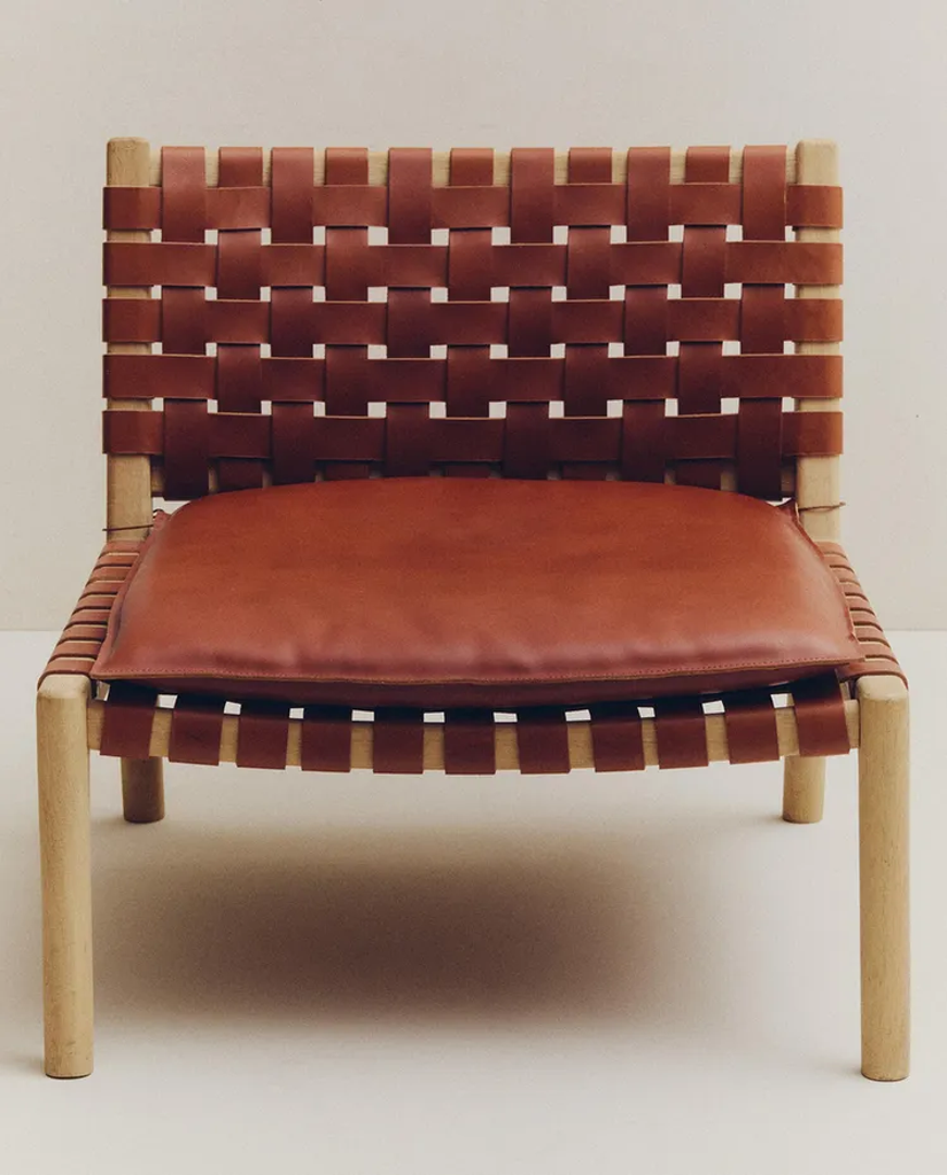 BY VINCENT VAN DUYSEN lounge chair 01
€1,400 