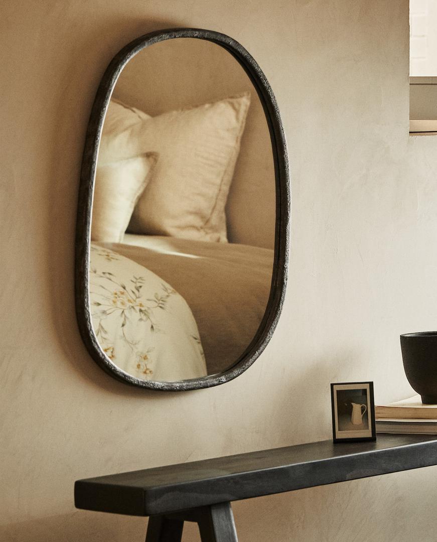 Raskošna ogledala zanimljiva dizajna odličan su način za promjenu u domu